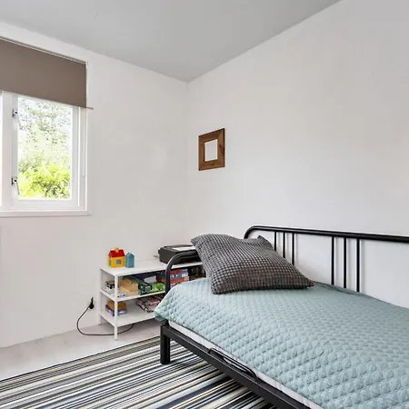 Holiday home Huijsmans Verhuur Comfort Alexanderpark 10 *